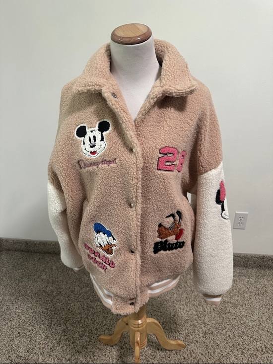 Forever 21 Jackets & Blazers - 🌴 NWT Forever 21 Disney Teddy Varsity Style Jacket